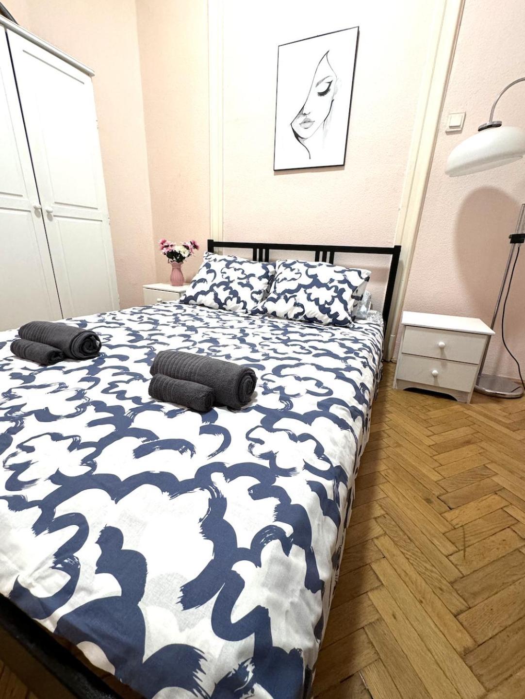 Y Station Private Budapešť